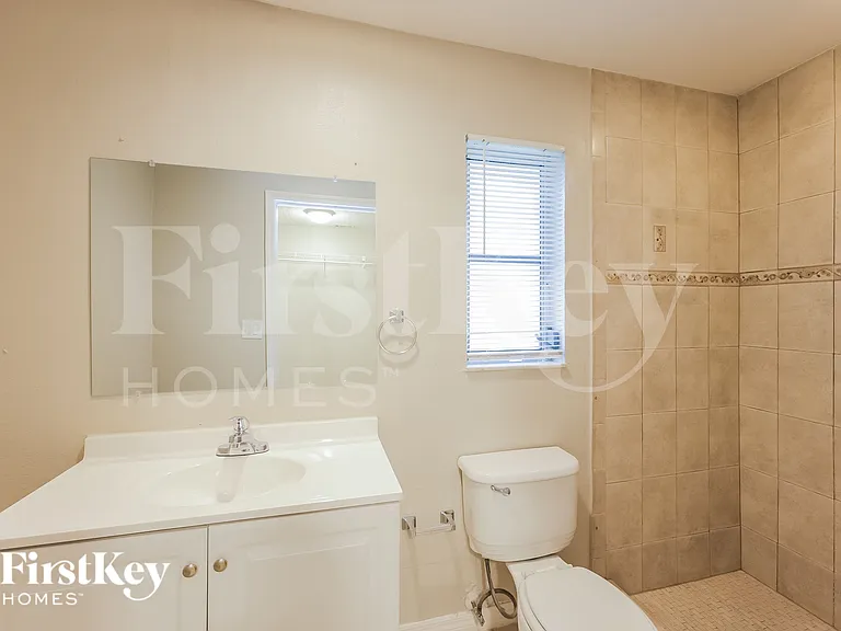3752 SW Santa Barbara Pl — Photo 11