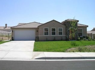 6777 N Shannon Ln, San Bernardino, CA 92407