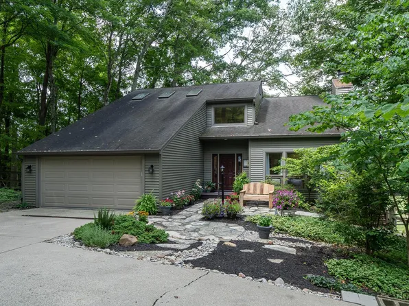 6773 Dickens Hill Dr, Loveland, OH 45140