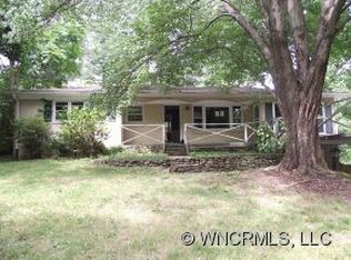 703 Blythe St, Hendersonville, NC 28791