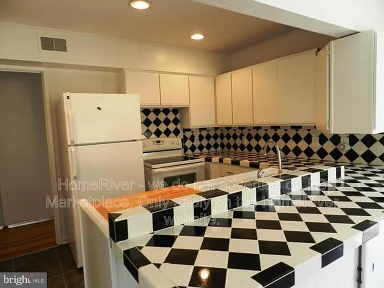 850 Whann Ave — Photo 7