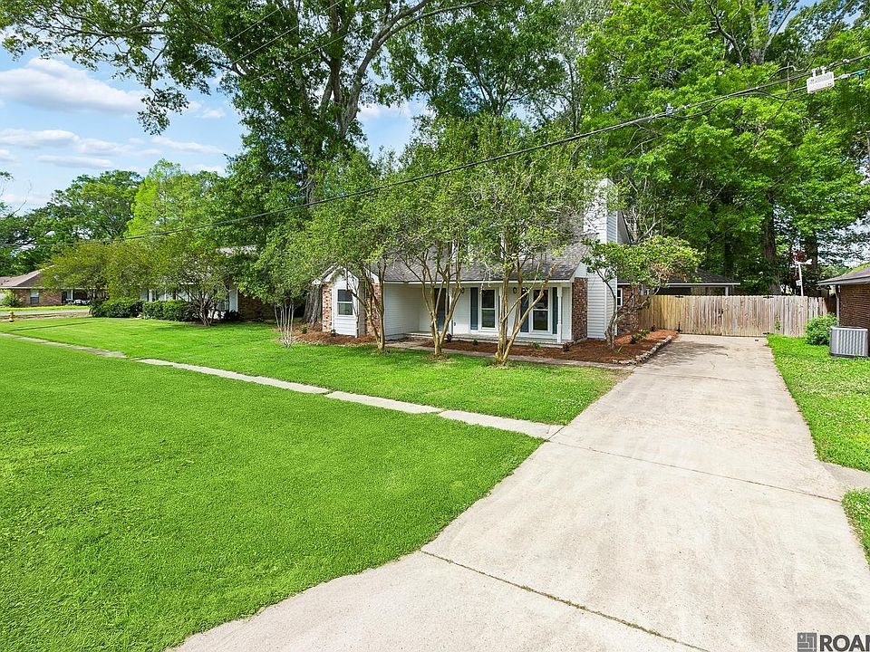 3233 39th St, Zachary, LA 70791 | Zillow