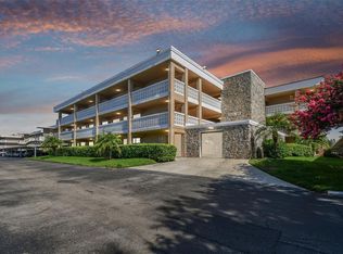 4920 Locust St NE APT 303, Saint Petersburg, FL 33703