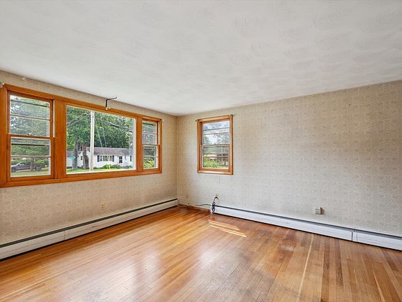 5th image of 66 Pako Avenue