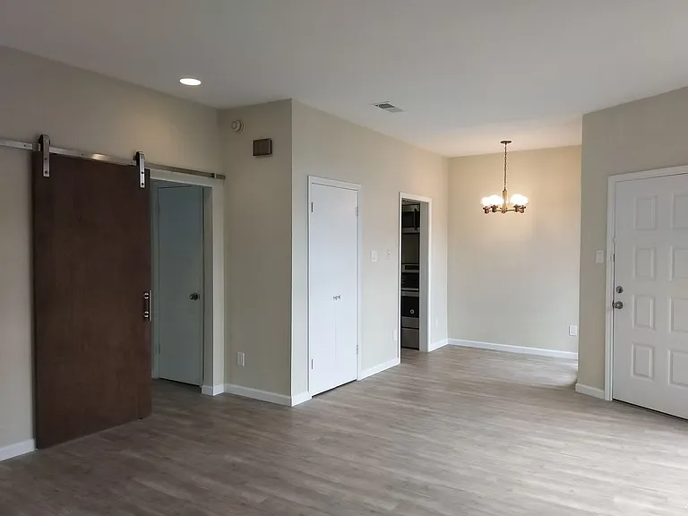 6248 Oram St #3 — Photo 9