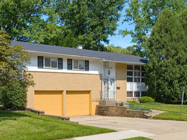 406 N Williams Dr, Palatine, IL 60074