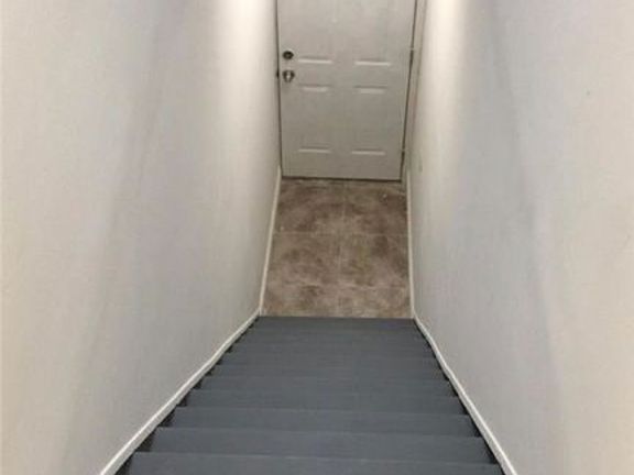4th image of 913 E 223rd St Floor 2