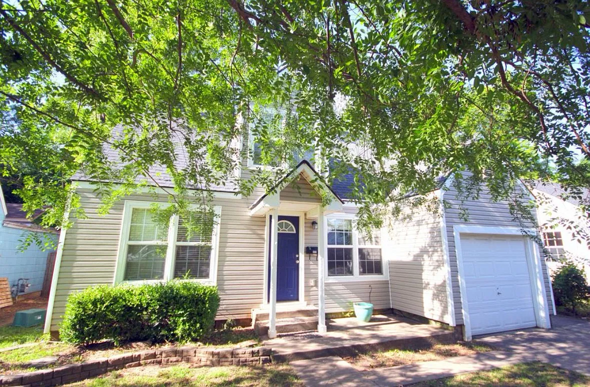 2 bed, 1020 sqft, $1,500 — Photo 1