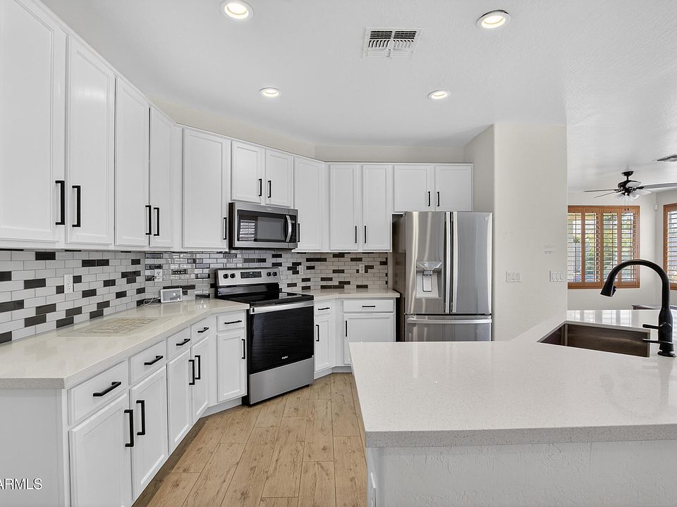 1st image of 2969 S Martingale Rd