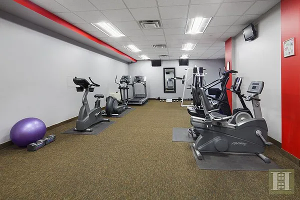 Rented by Halstead Real Estate | media 15