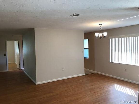 5th image of 3081 N Camomile Point