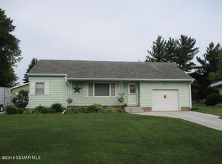 710 Center Ave S, Hayfield, MN 55940