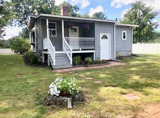 52 Ossamequin Rd, Billerica, MA 01821