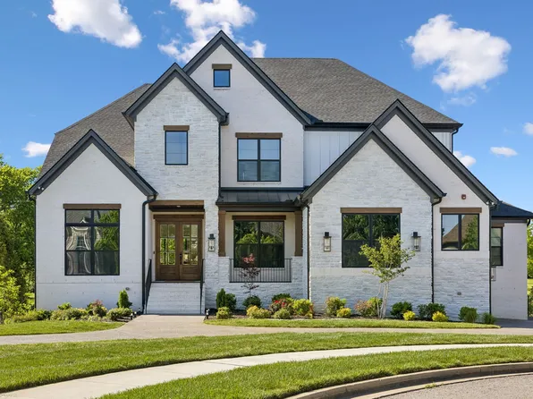 109 Tattnall Ct, Gallatin, TN 37066