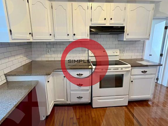 2nd image of 259 Chestnut St #1