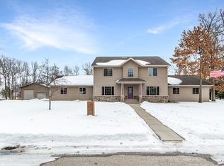 1211 Parkview Dr, Little Falls, MN 56345