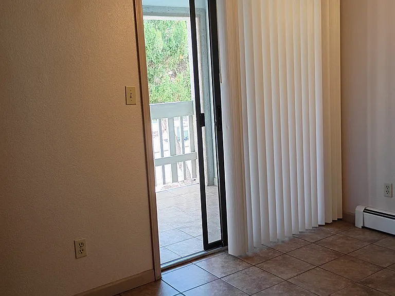 406 Ridges Blvd #15 — Photo 5