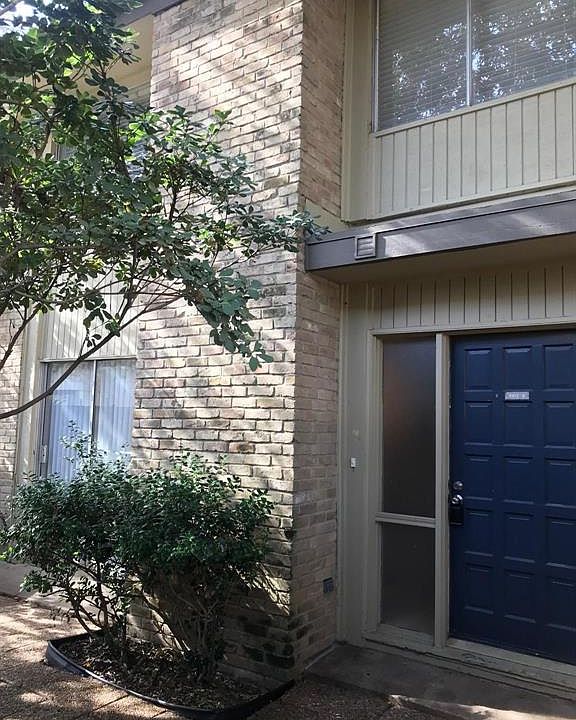 1st image of 2612 Custer Pkwy #32