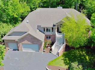 525 Harper Dr, Algonquin, IL
