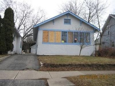 409 N Ash St, Waukegan, IL, 60085