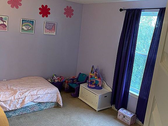 5th image of 5024 Meadow Crest Cir