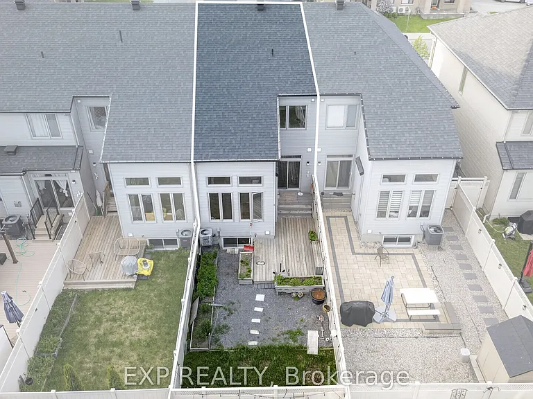 322 Rainrock Cres — Photo 27