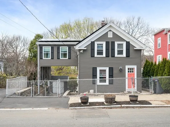 90 Ontario St, Lynn, MA 01904