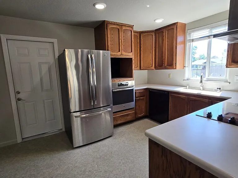 10641 Epic Ct — Photo 5