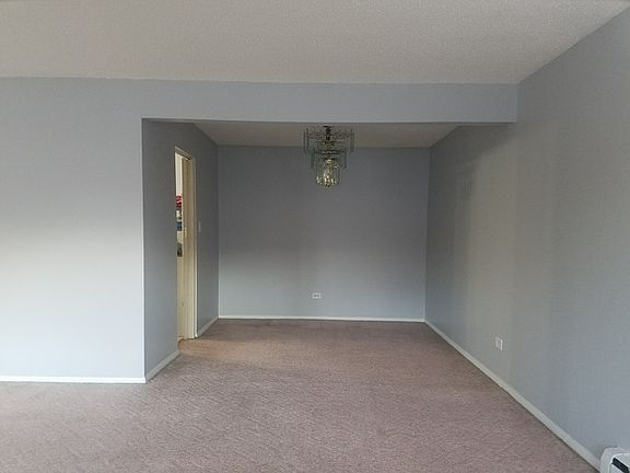 4th image of 8995 Kennedy Dr APT 1A