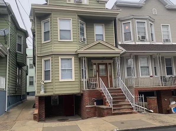 95 Andrew Street image 1 of 1