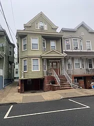 95 Andrew Street, #2