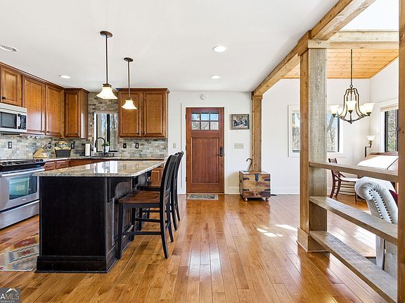 3rd image of 288 Tea Berry Ln