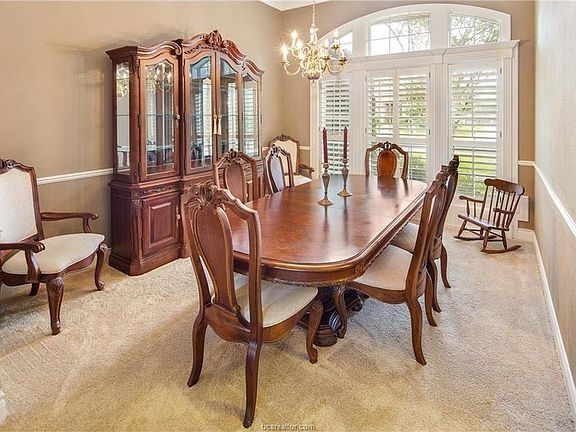 5th image of 8410 Whiterose Ct