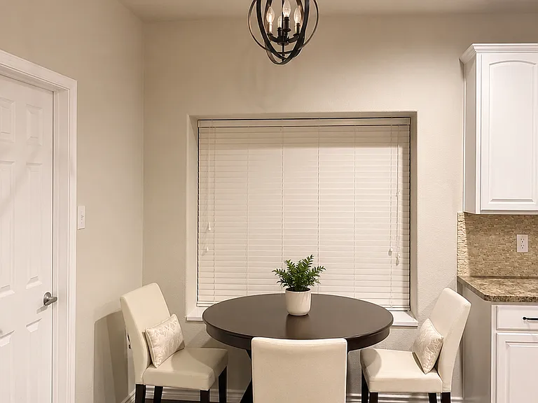 1622 Lake Travis Dr — Photo 11