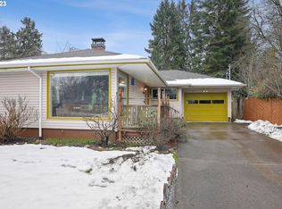 8930 SE Clinton St, Portland, OR 97266