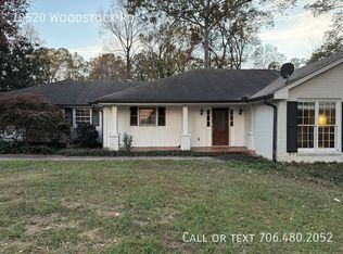 10520 Woodstock Rd, Roswell, GA 30075