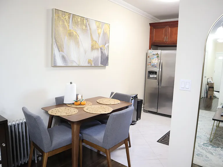 408 Woodlawn Ave #1 — Photo 6