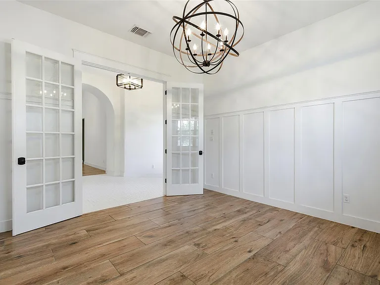 70 Santa Maria St — Photo 8