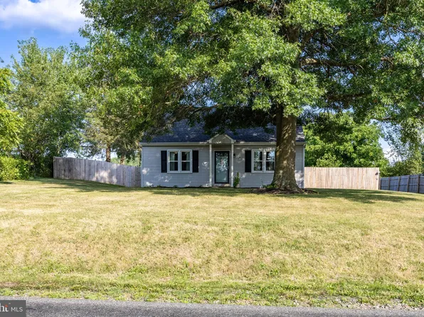 109 Green Hill Rd, Barto, PA 19504