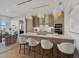 3130 N Harwood St APT 905, Dallas, TX 75201