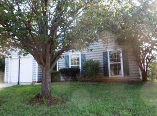 8419 Galena View Dr, Charlotte, NC 28269