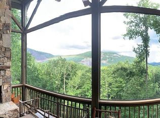 392 Montreat Dr, Glenville, NC 28736