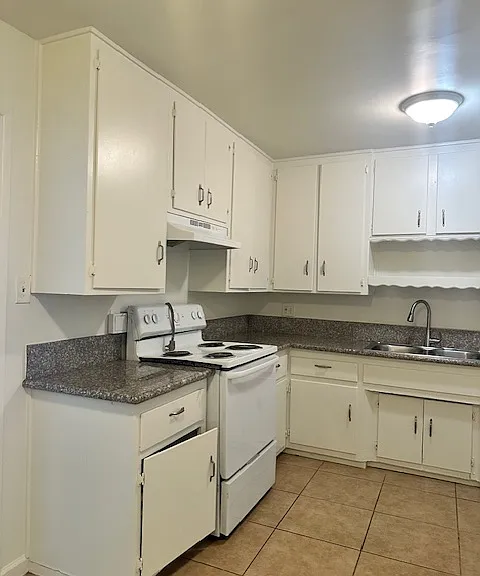 906 Pearl St #A — Photo 15