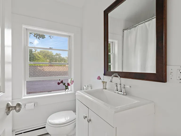 729 Bellevue Ave — Photo 12