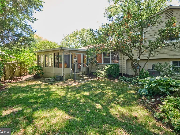 2403 Arrow Park Dr — Photo 55