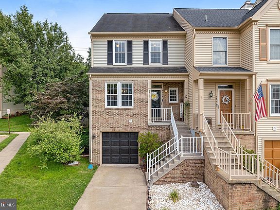 2nd image of 6825 Malton Ct