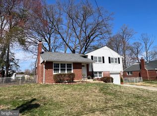 7318 Chatham St, Springfield, VA 22151