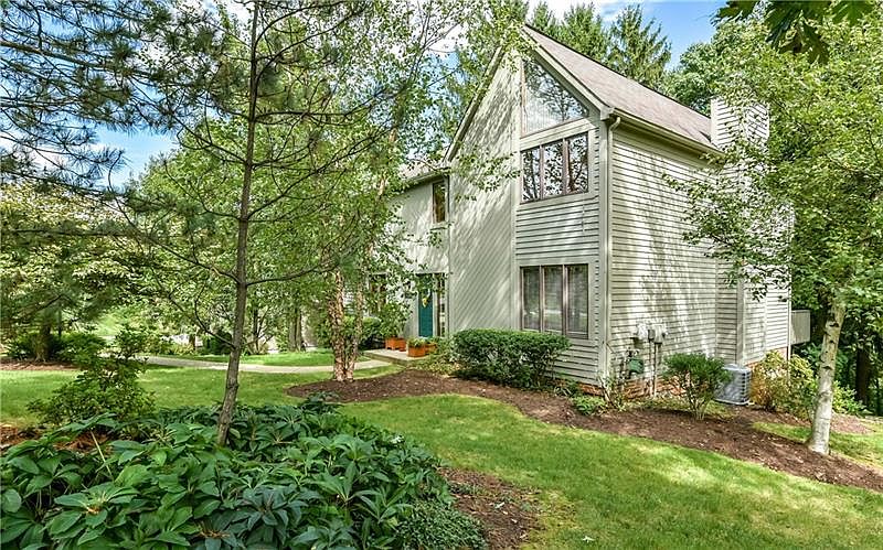 1st image of 10166 Woodbury Dr