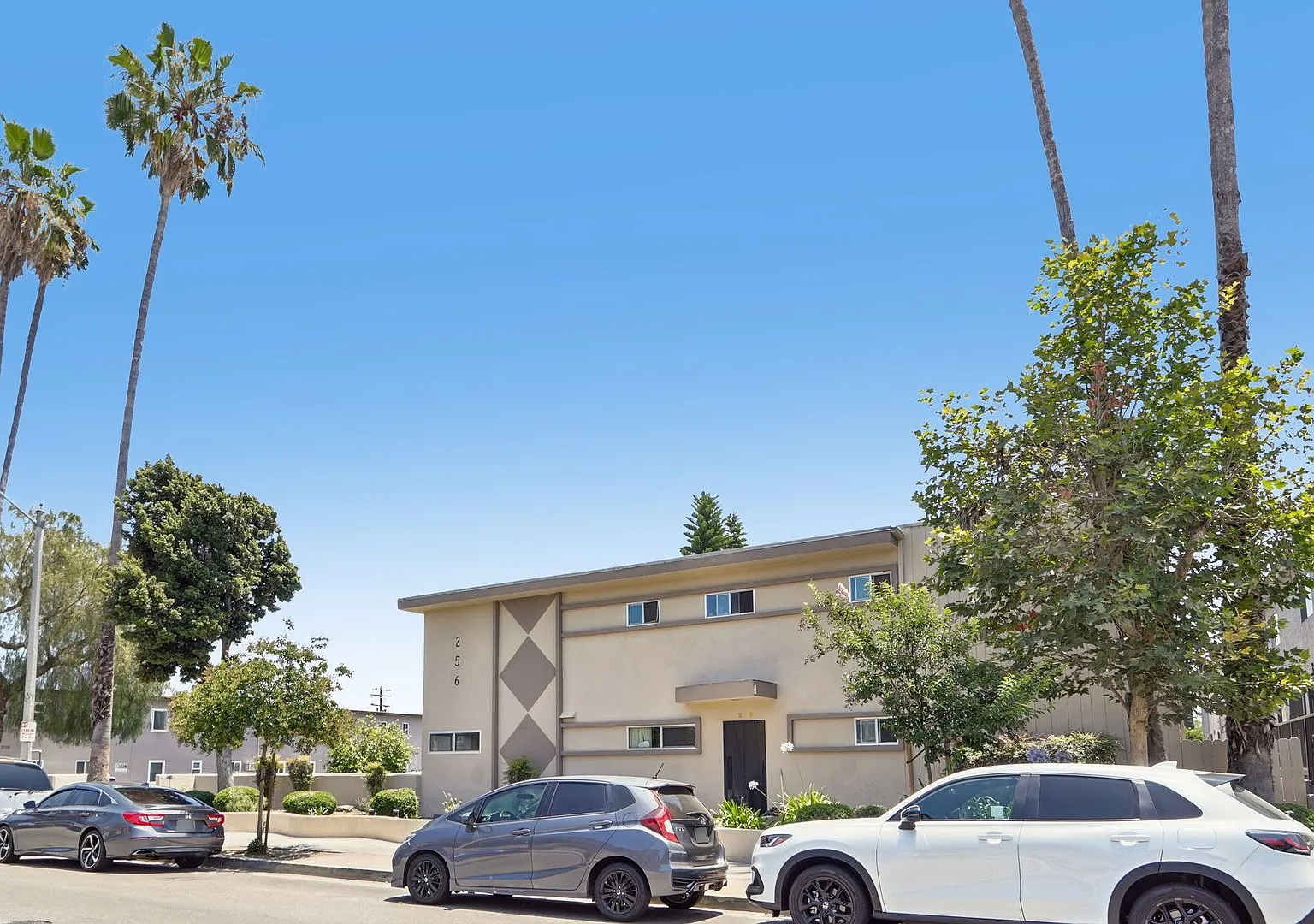 Park Verdugo Apartments — Photo 3