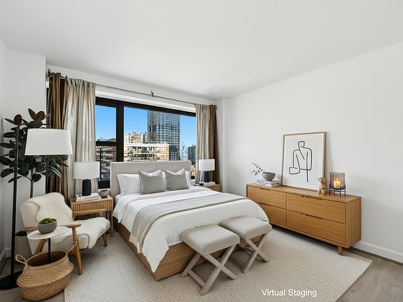 2nd image of 135 Montgomery St APT 21H